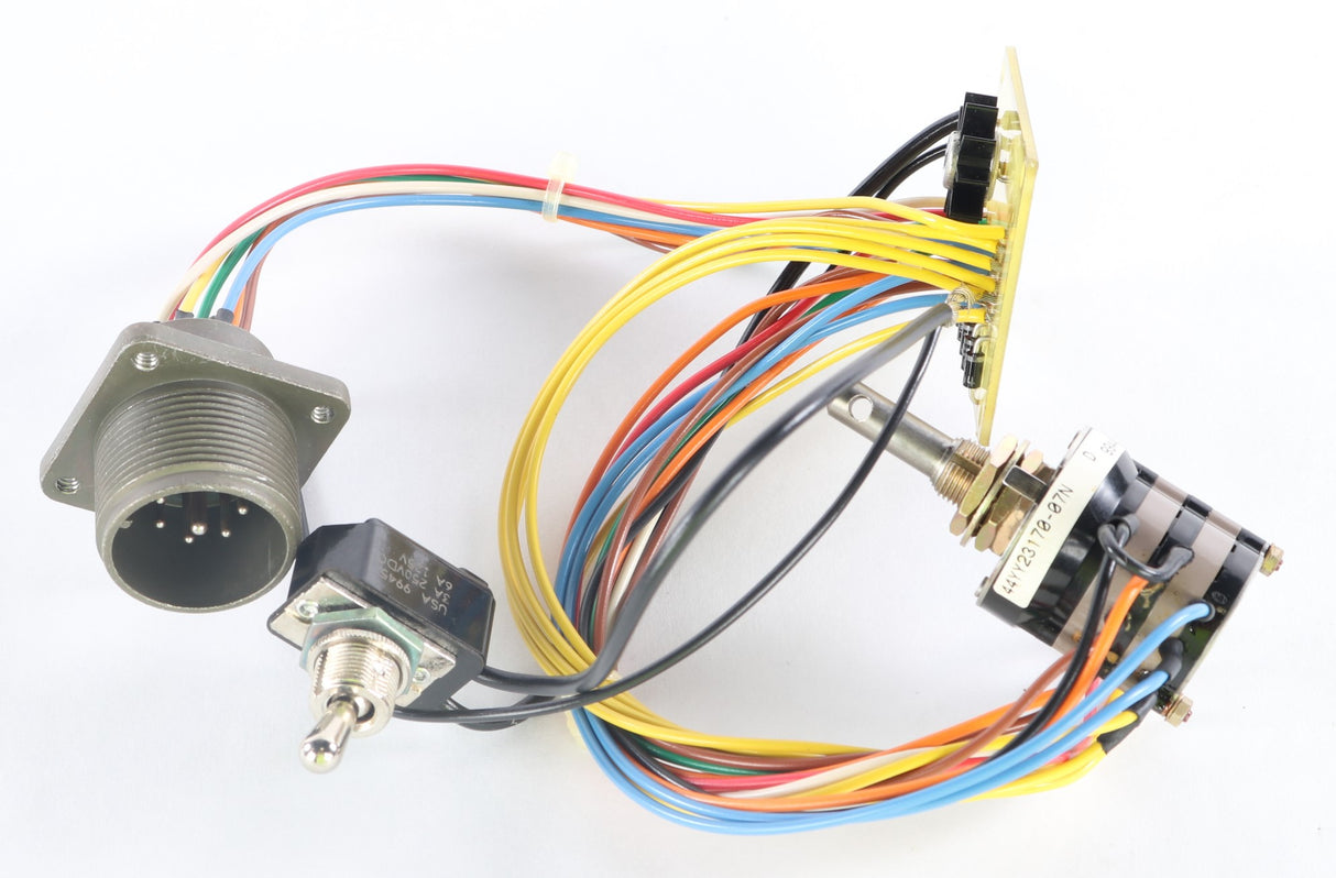 JOHN DEERE - AU42776 - SWITCH FOR 860A & 860 ELEVATING SCRAPER