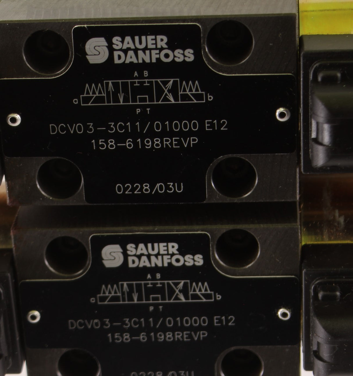 DANFOSS - DCV03-3C11/01000E12 - SOLENOID VALVE BODY UNIT