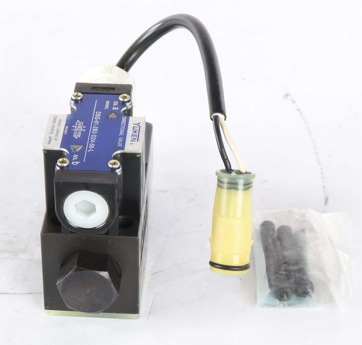 YUKEN HYDRAULIC - DSG-01-2B2-D24-50-L - SOLENOID VALVE
