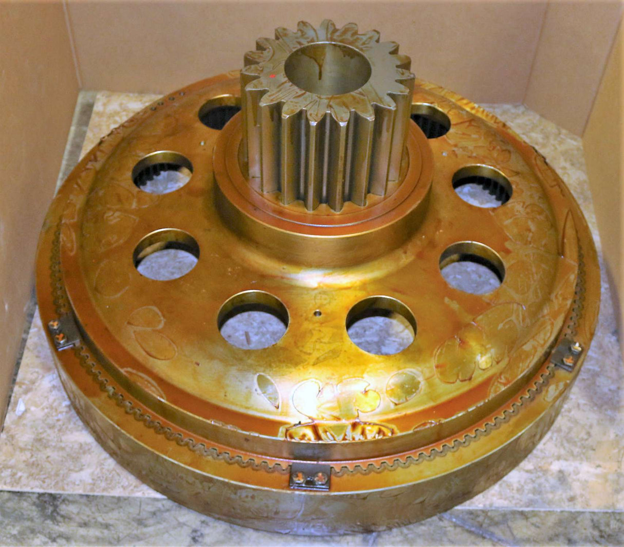 HITACHI - E12641618 - 4820RING GEAR ASSEMBLY