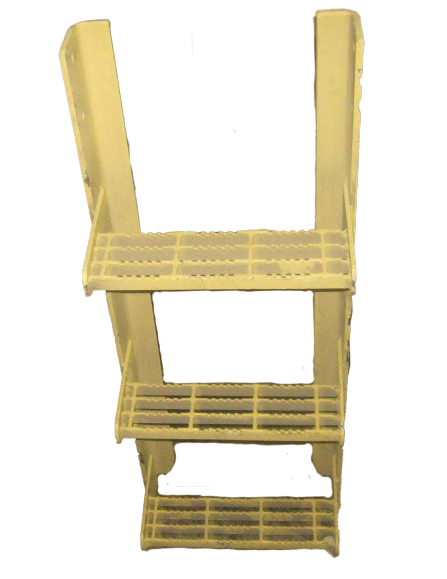 HITACHI - E4001102 - STEP 41in X 16in X 10in