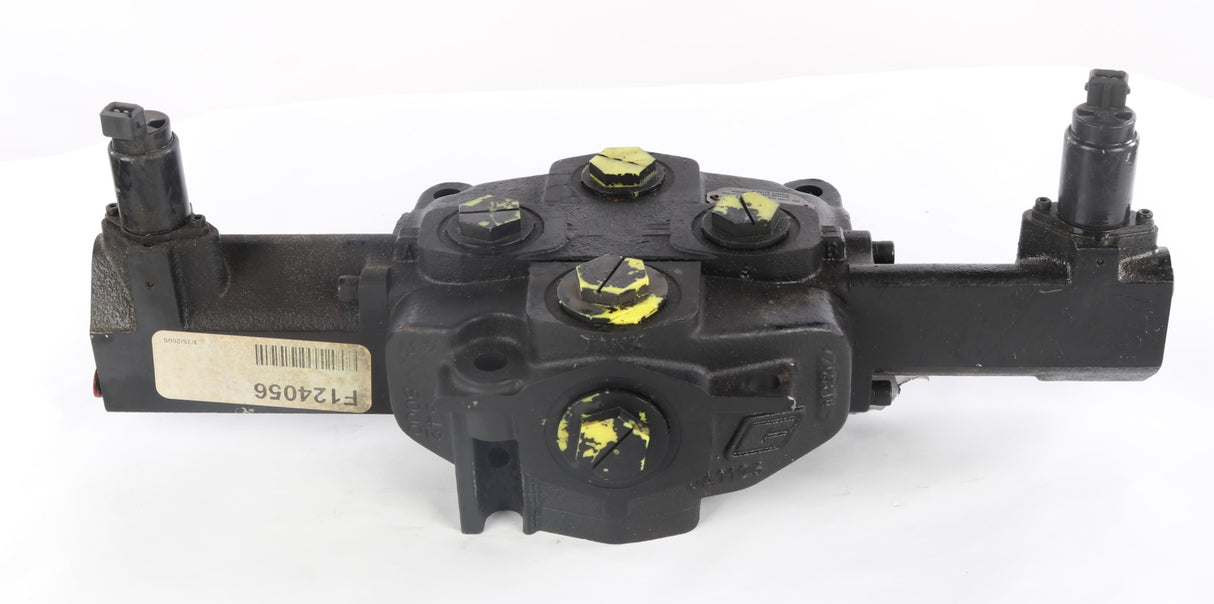 JOHN DEERE - F124056 - HYD VALVE