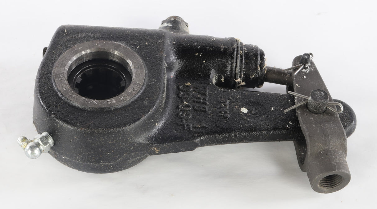 MERITOR - R801004 - SLACK ADJUSTER CHAMBER SIZE 20