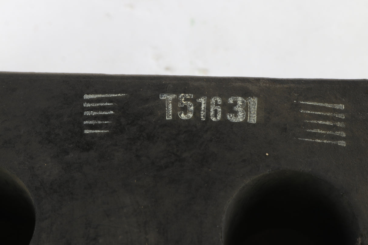 JOHN DEERE - T51631 - BUMPER