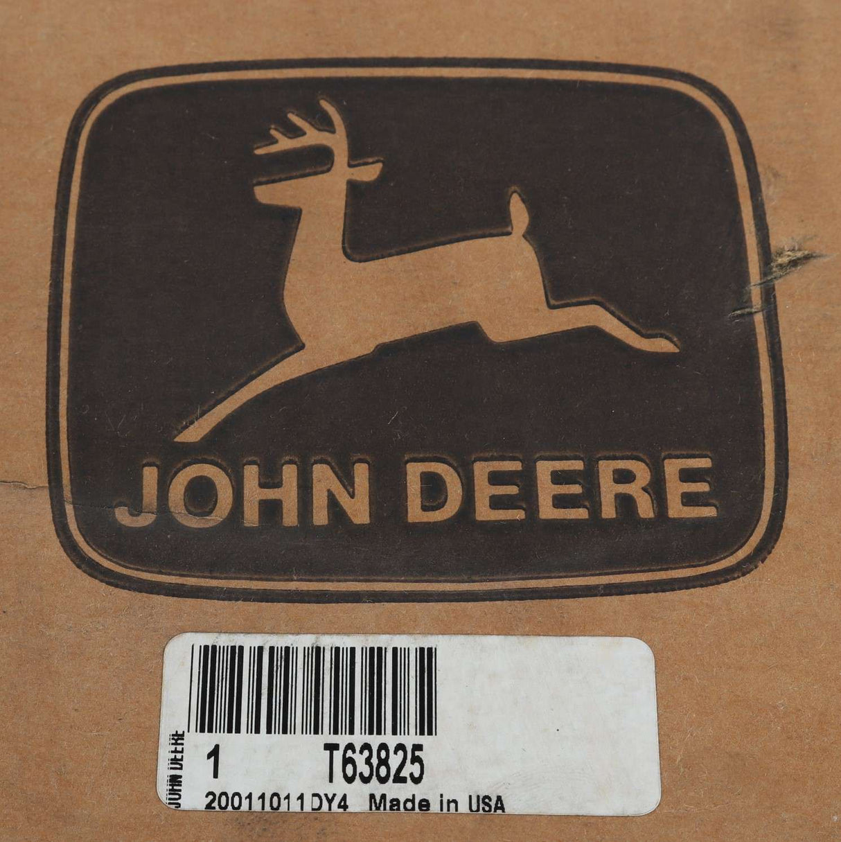 JOHN DEERE - T63825 - HOUSING