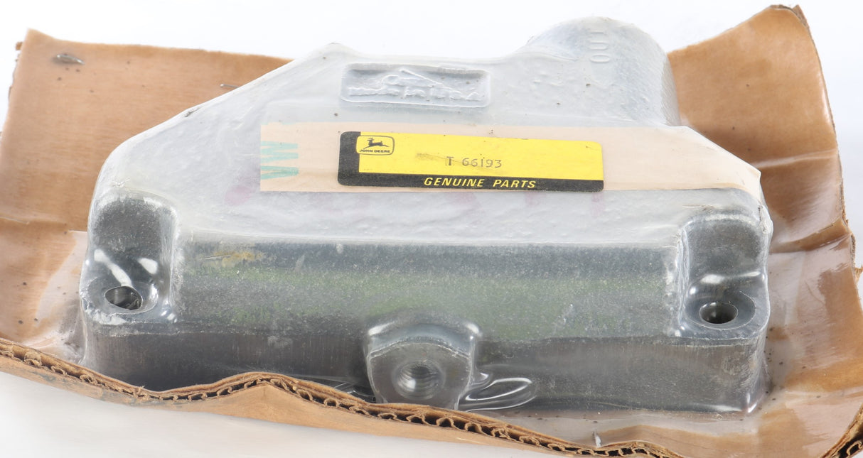 JOHN DEERE - T66193 - 444Ch 444C 544C LOADER CONTROL VALVE PLATE