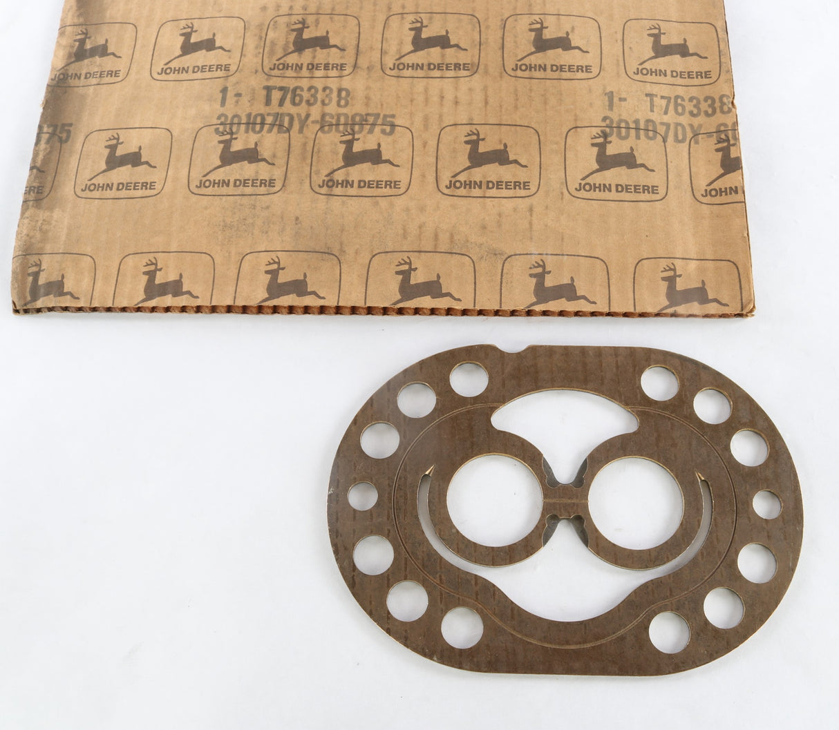 JOHN DEERE - T76338 - WEAR PLATE FOR A AT73681 HYDRAULIC PUMP 855 LOADER