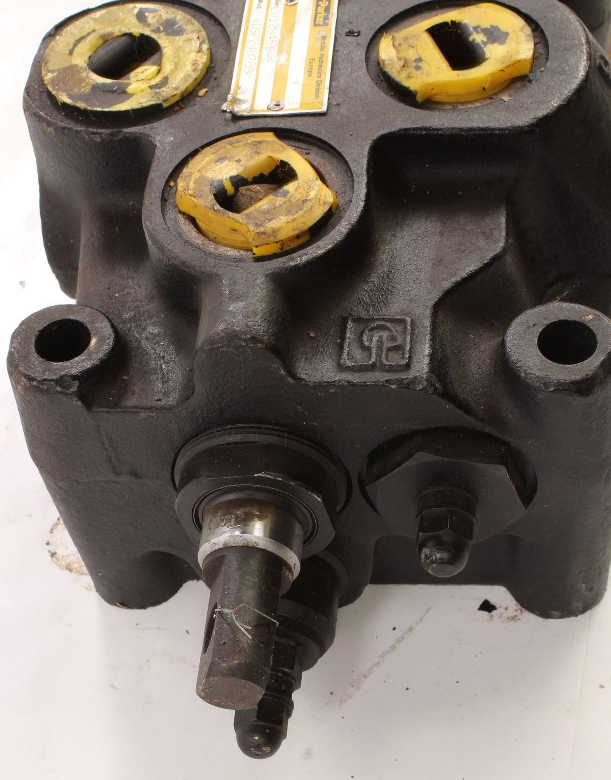 PARKER - VDSP24D269 - 1 SPOOL VALVE