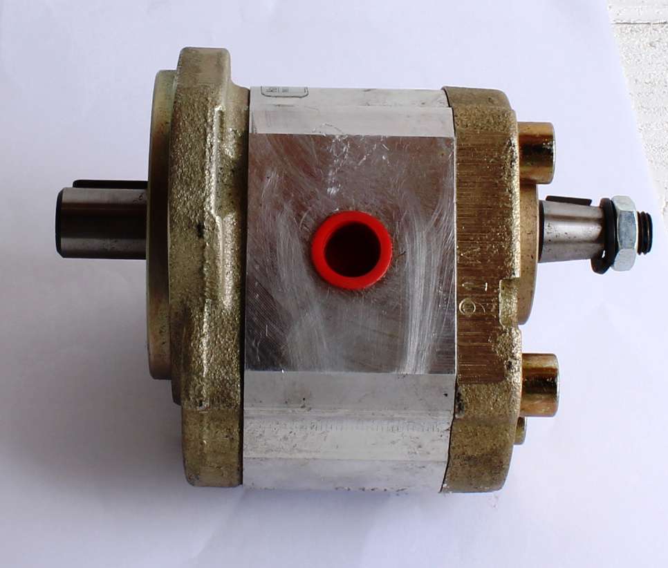 HALDEX-BARNES - WM09A1-1820082 - HYDRAULIC GEAR MOTOR