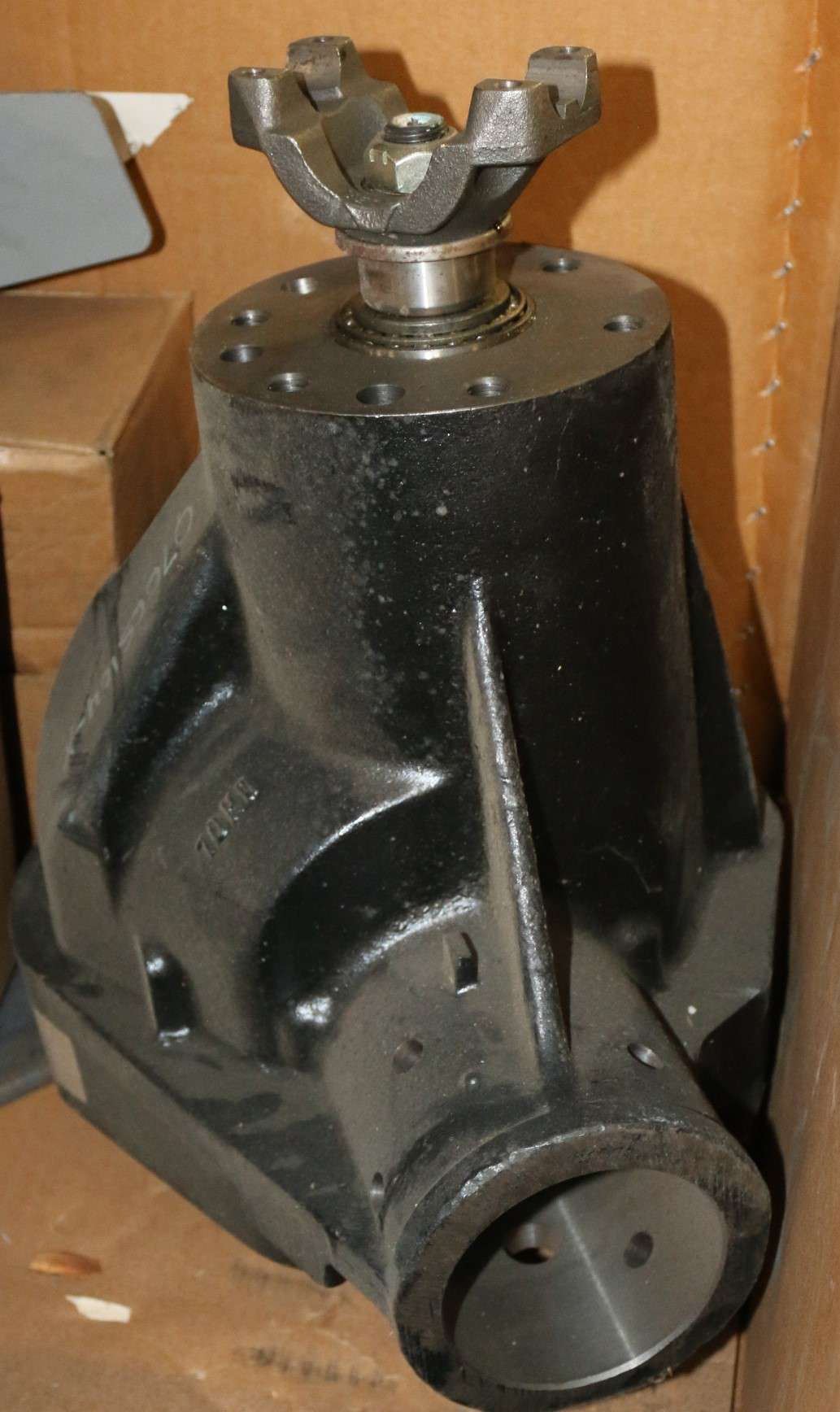 DANA SPICER - 070CS104X - CARRIER SUB-ASSY