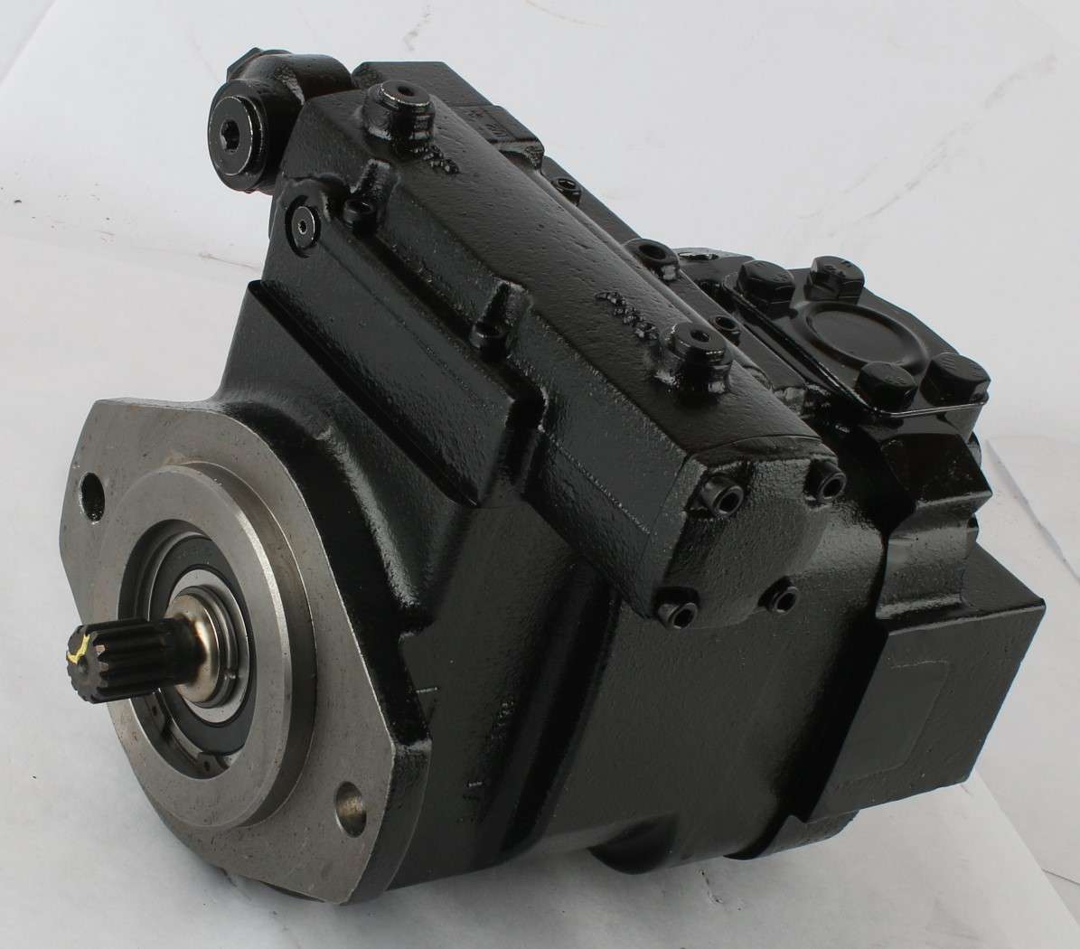 VOLVO - 9015068597 - HYDRAULIC PUMP