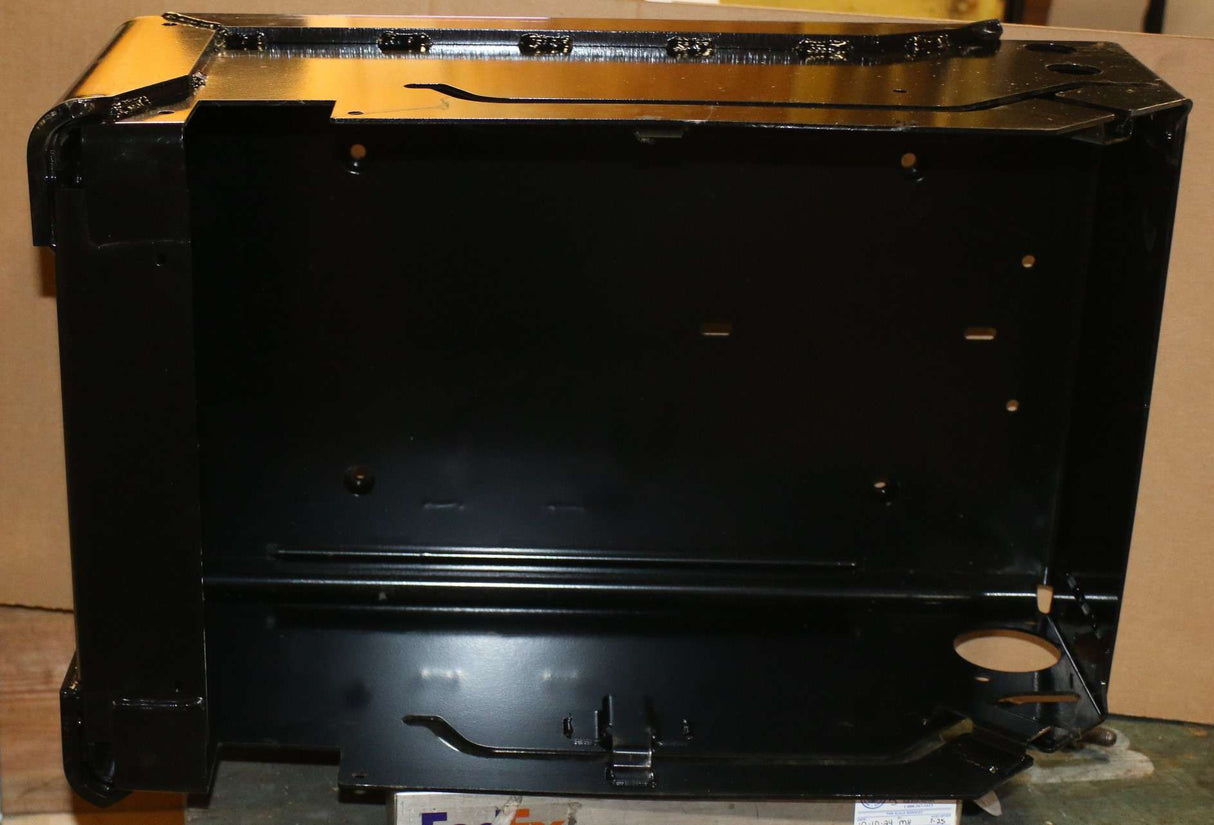 AUTOCAR - A8120037-002 - BATTERY BOX  PAINTED STE