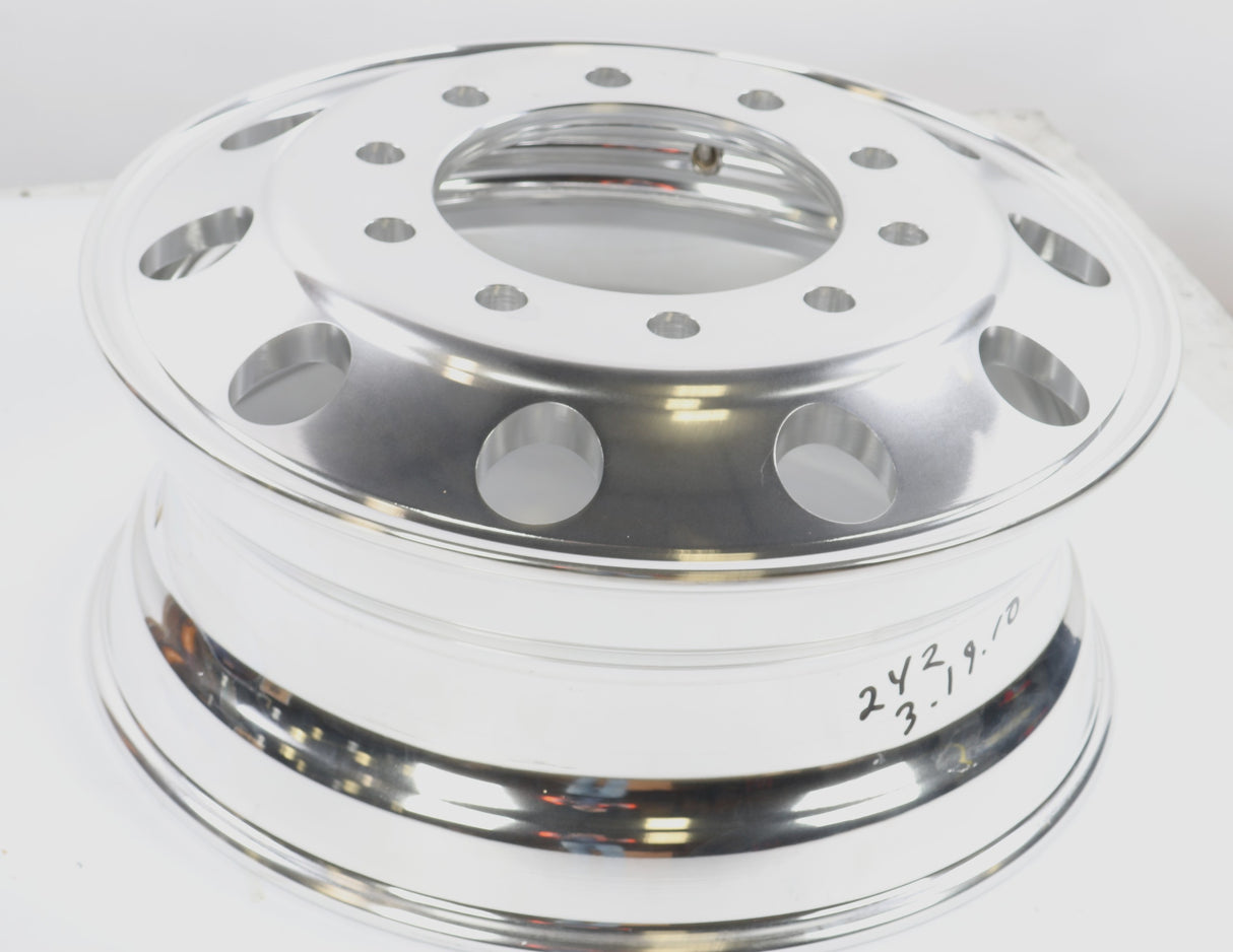 AUTOCAR - A9050012-003 - WHEEL 22.5X8.25 AL 5.81