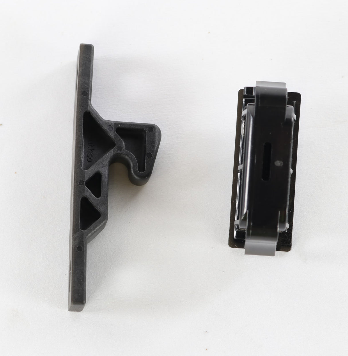 VOLVO - 20567949 - LATCH
