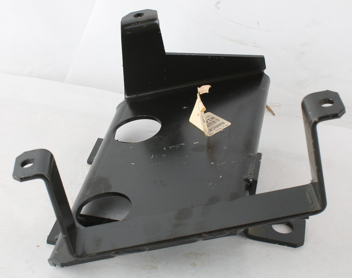 PREVOST - N14998 - BRACKET ASM OIL CLR MTG