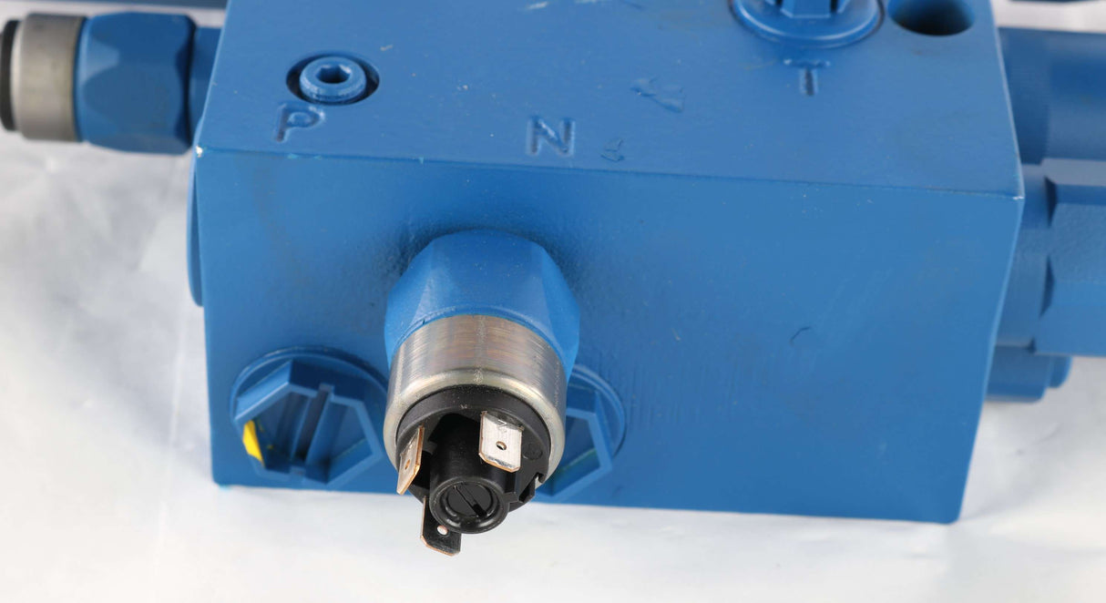 REXROTH - R900965373 - POWER BRAKE VALVE