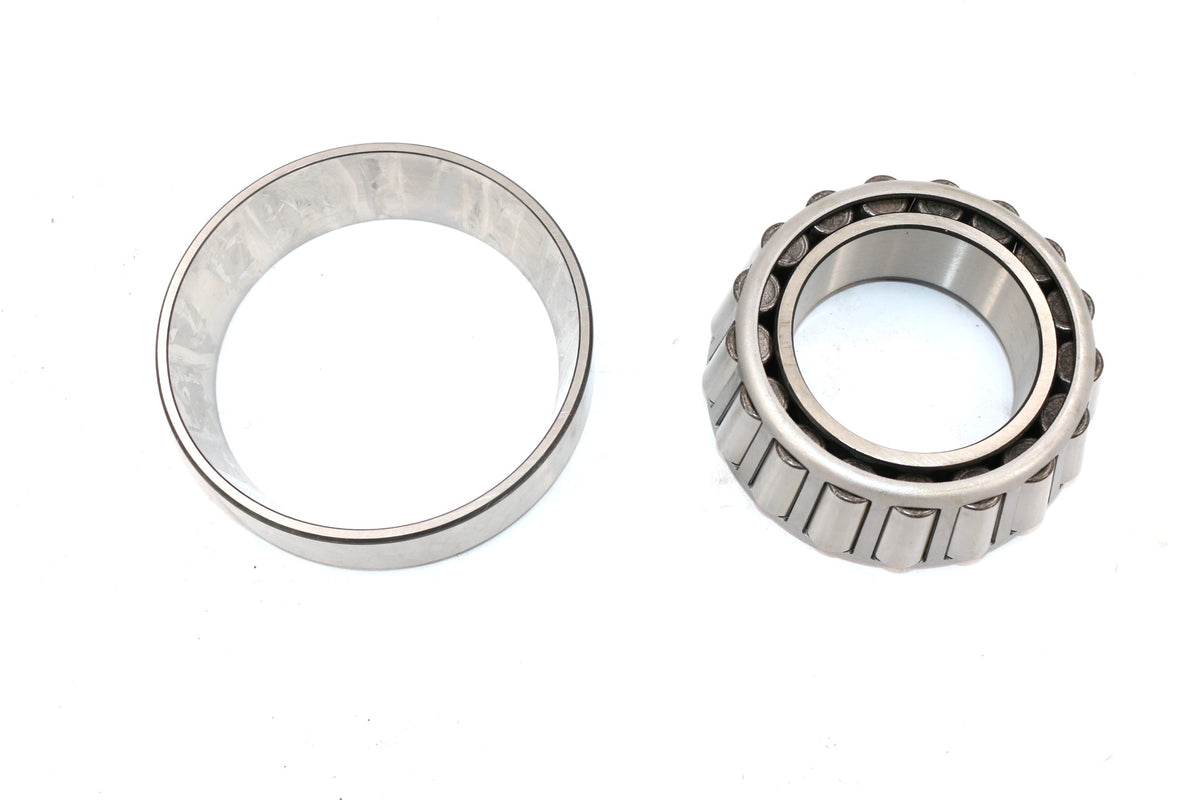 VOLVO - 85105166 - TAPERED ROLLER BEARING SET