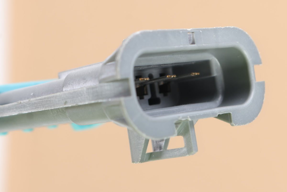 VOLVO - 85130704 - CONNECTOR