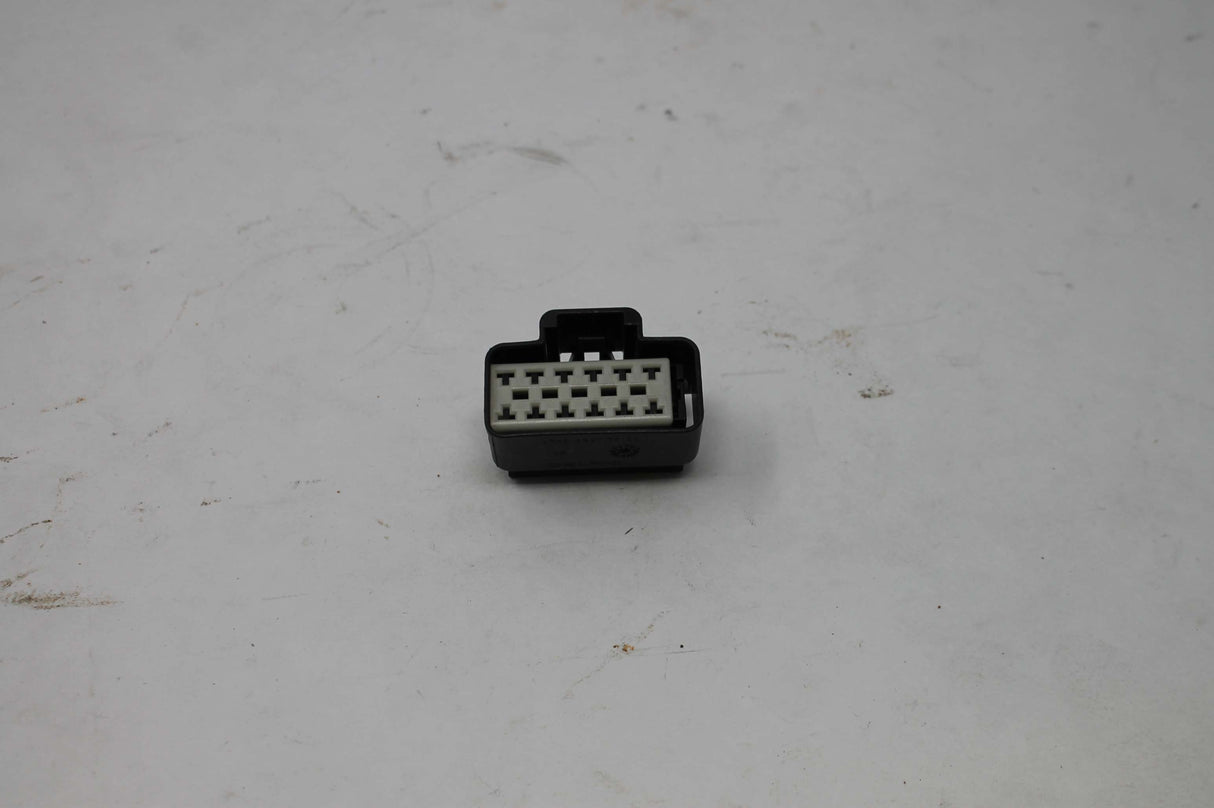 MACK - 20378994 - HOUSING