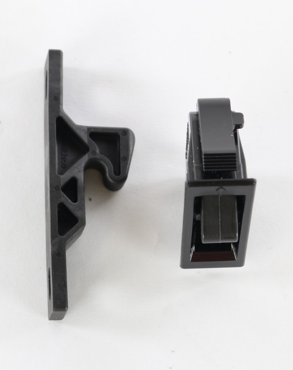MACK - 20567949 - LATCH