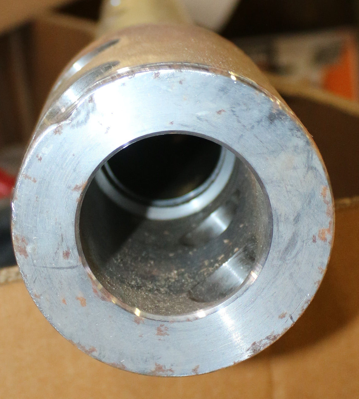 VOLVO - 13939657 - AUGER SHAFT 862 MM