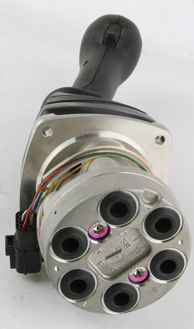 VOLVO - 14625425 - REMOTE CONTROL VALVE