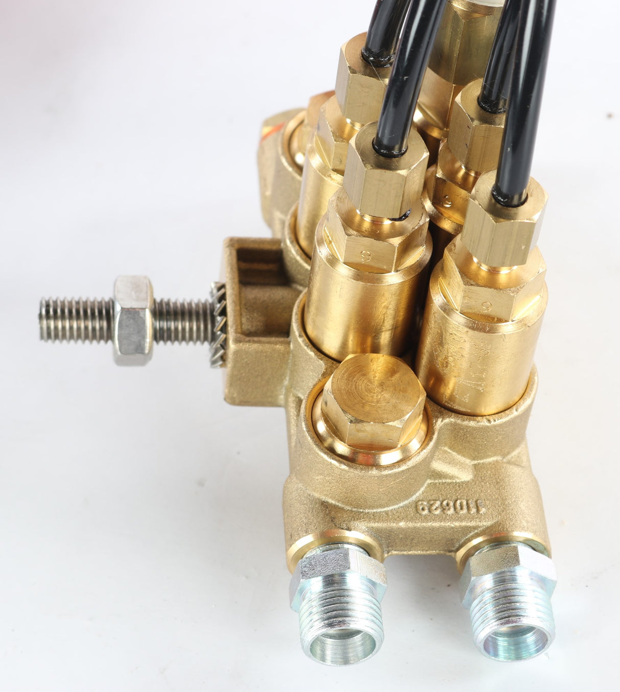 VOLVO - 15088380 - DISTRIBUTION BLOCK