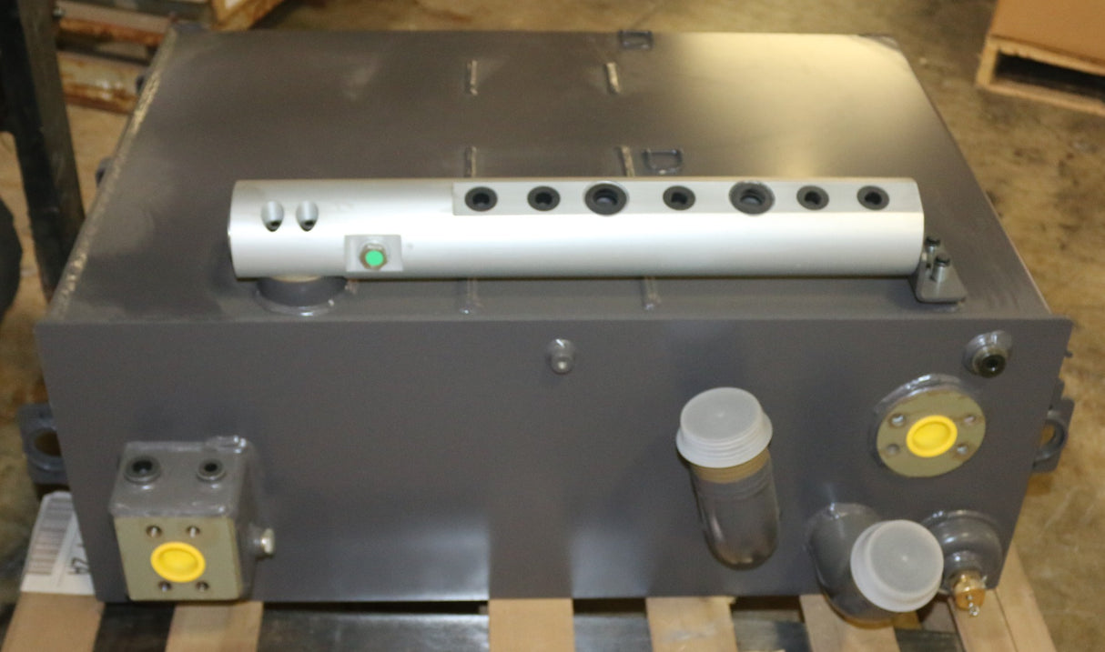 VOLVO - 16839347 - HYDRAULIC FLUID TANK