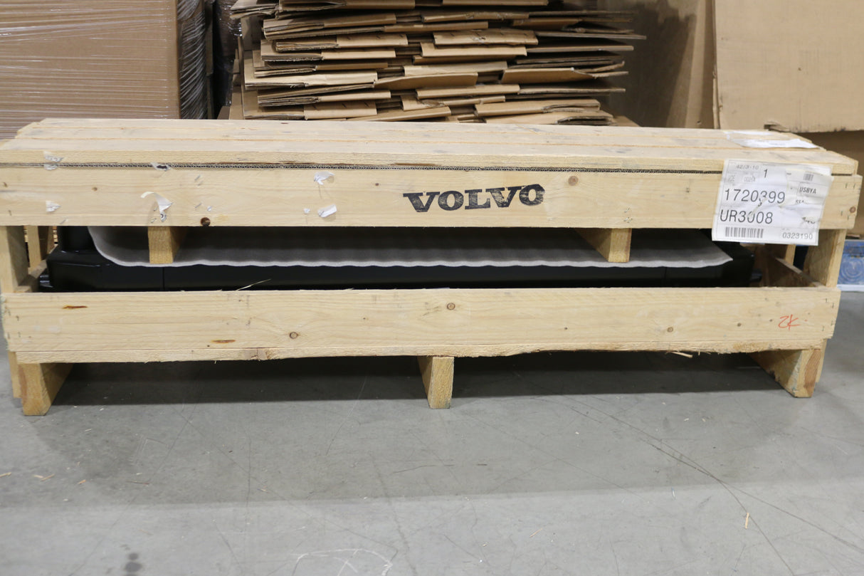 VOLVO - 17203997 - CHARGE AIR COOLER