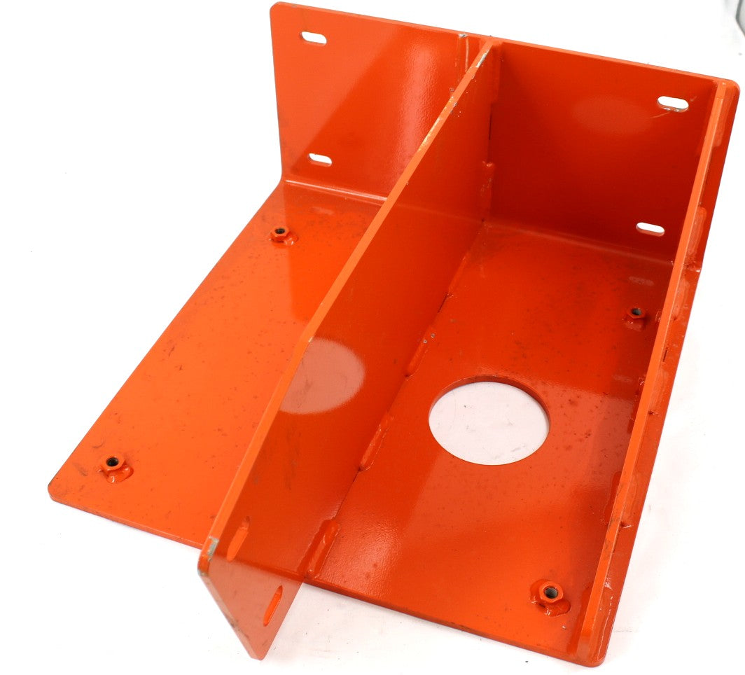 HITACHI - E12663833 - BRACKET - HEATER MTG