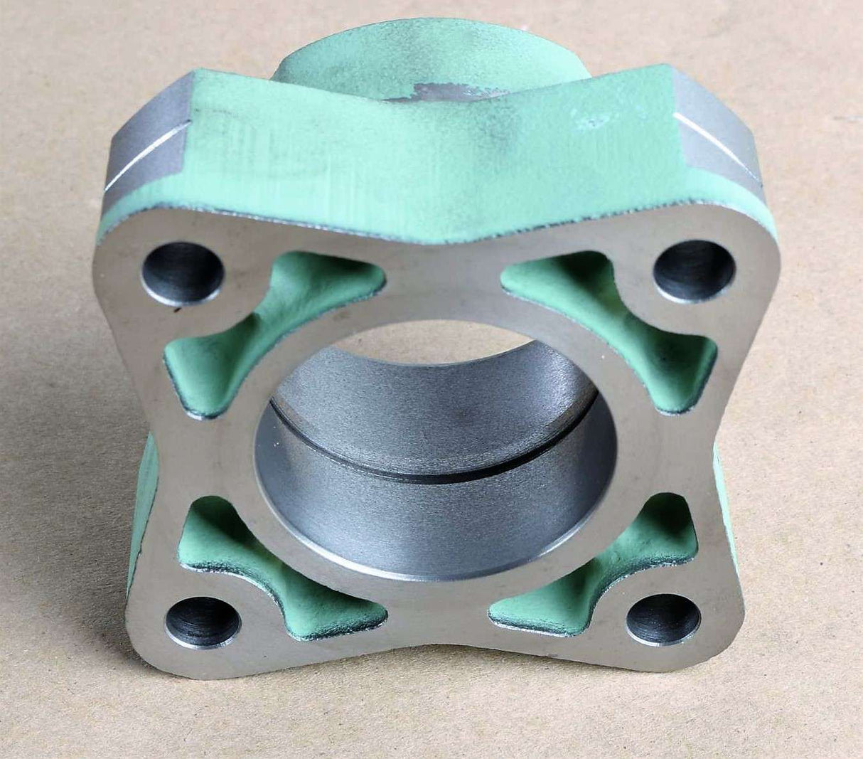 VOLVO PENTA - 21901728 - BEARING BRACKET