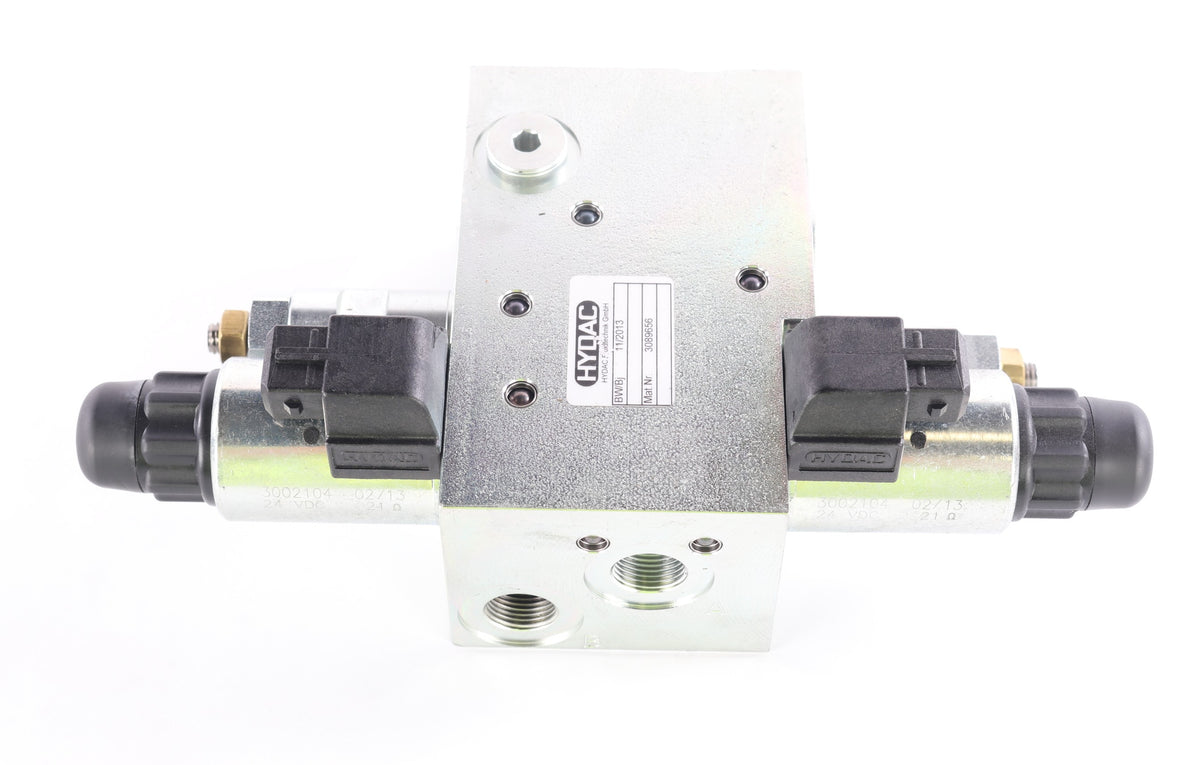 JLG - 520081 - MANIFOLD VALVE: STEERING
