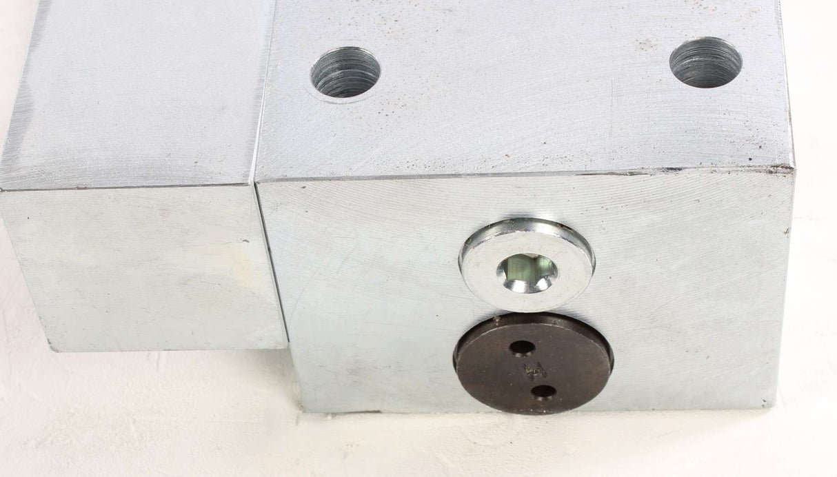 TEREX - 36Q256D1 - VALVE HOLDING