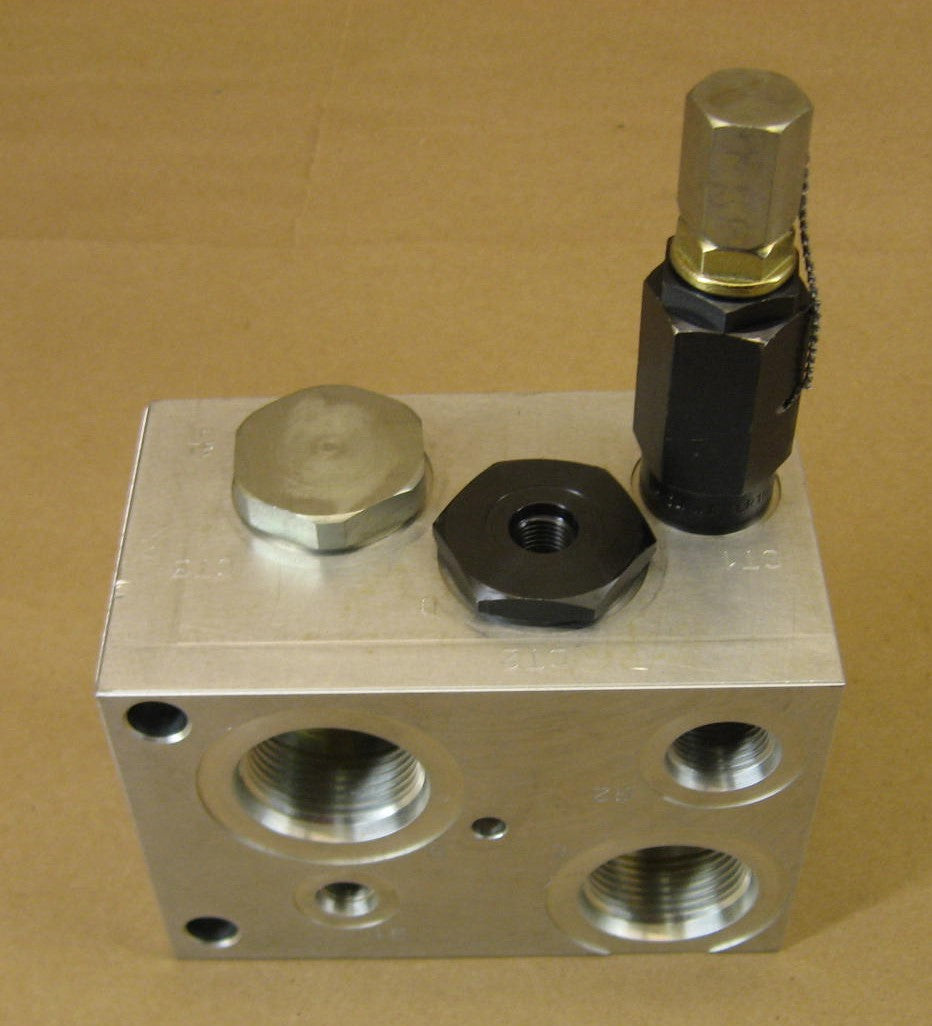 INTEGRATED HYDRAULICS - CXP3835-2750R - VALVE