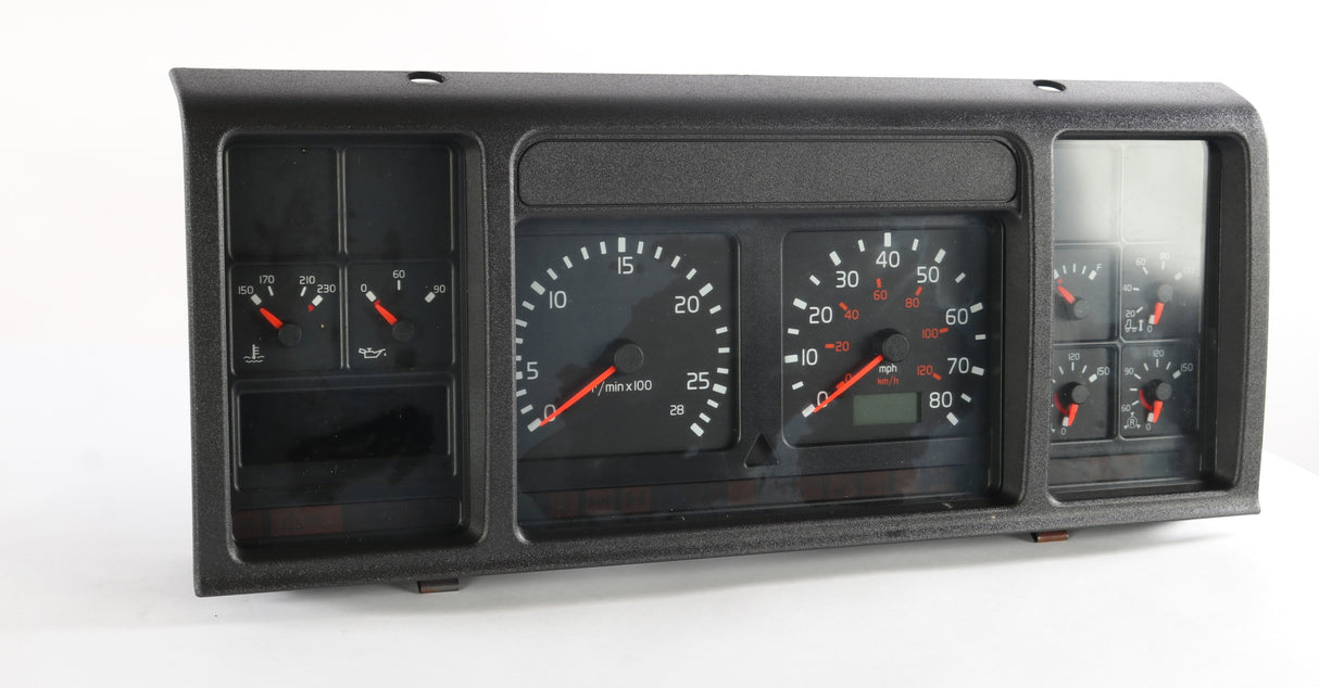VOLVO - 85140988 - INSTRUMENT CLUSTER