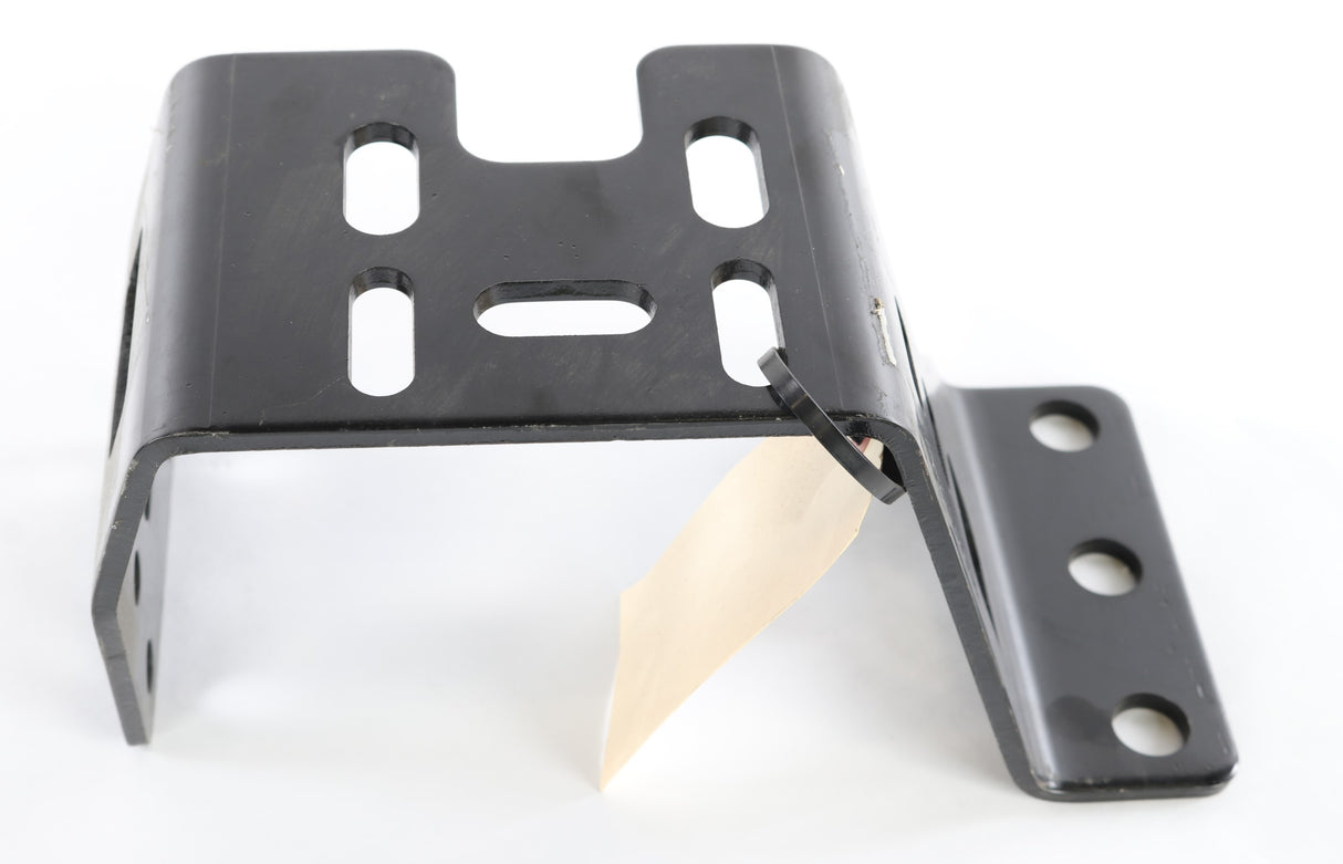 VOLVO - 82749347 - BUMPER BRACKET