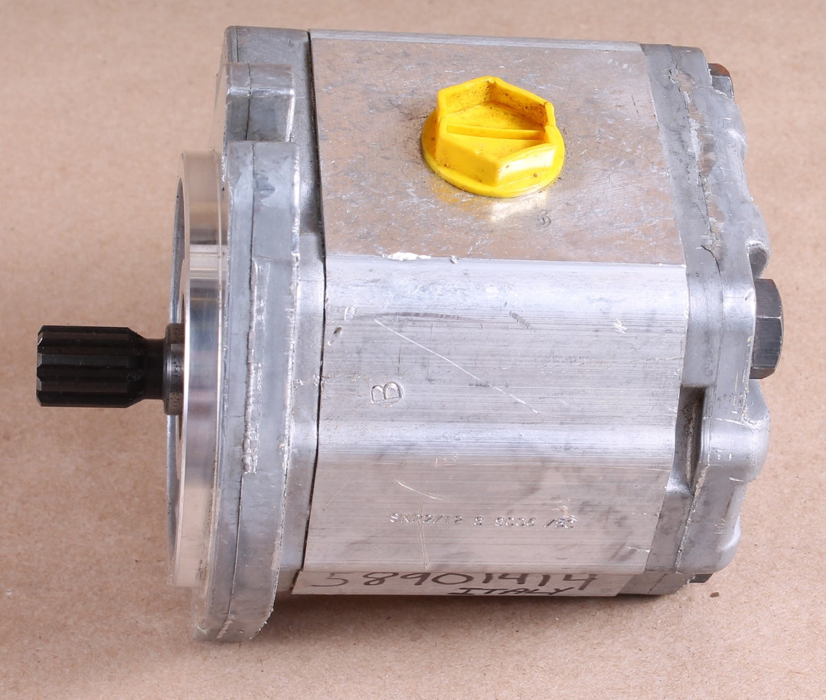 SUNDSTRAND - SNP2|12SSC06|5C - GEAR PUMP