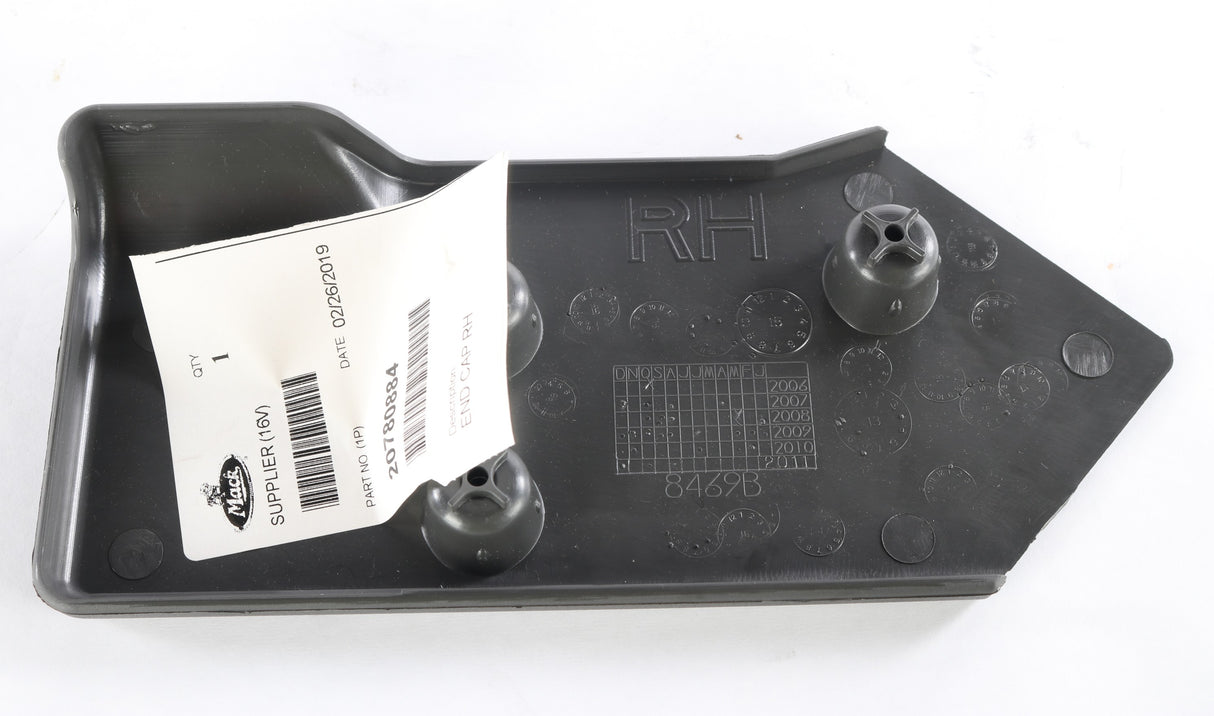 MACK - 20780884 - END CAP RH