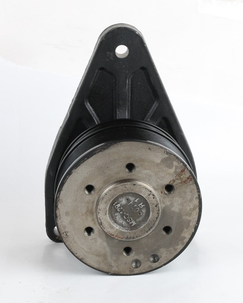 MACK - 20920672 - FAN CLUTCH BRACKET