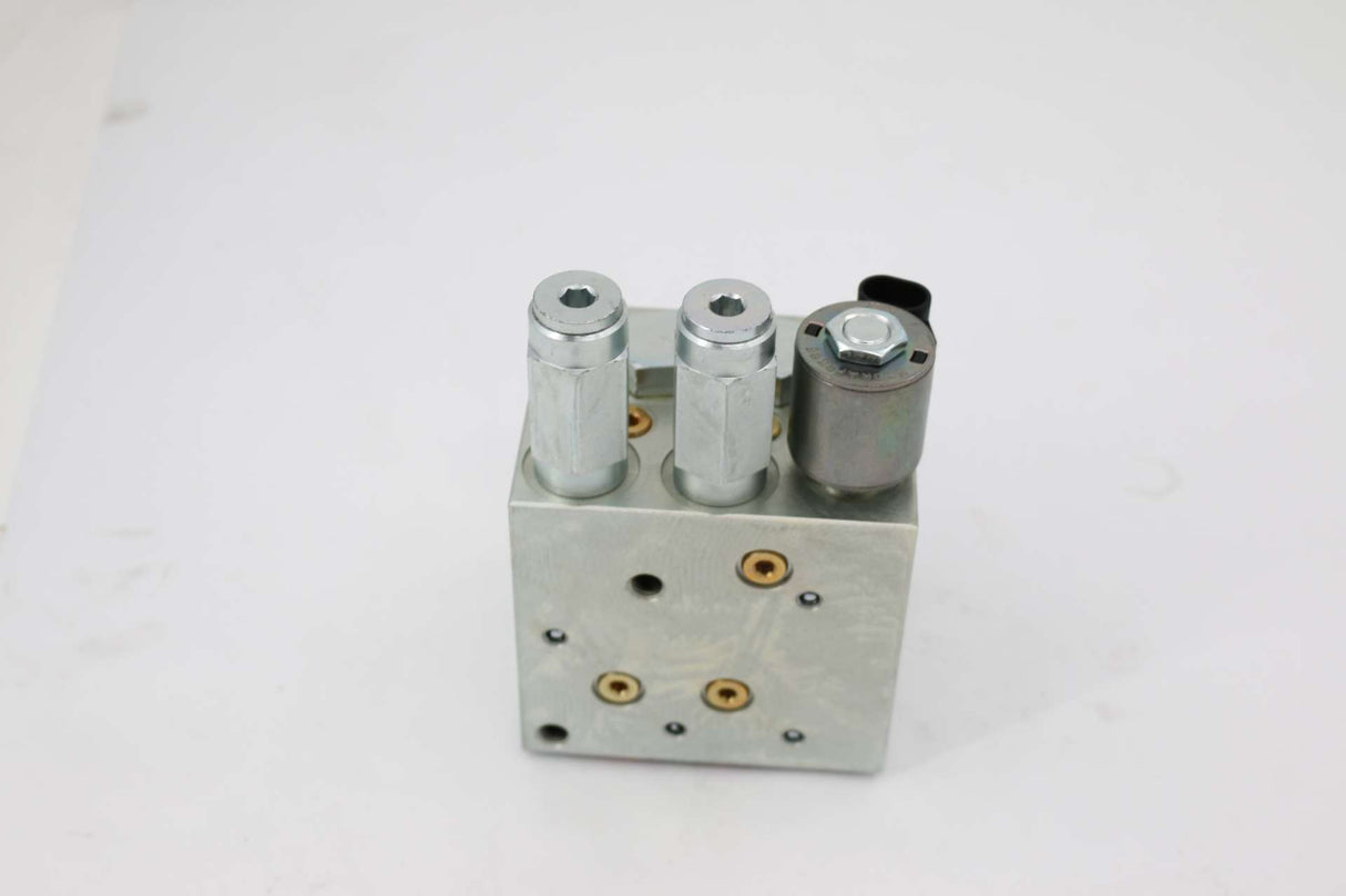 BOBCAT - 7028844 - VALVE 2ND AUX