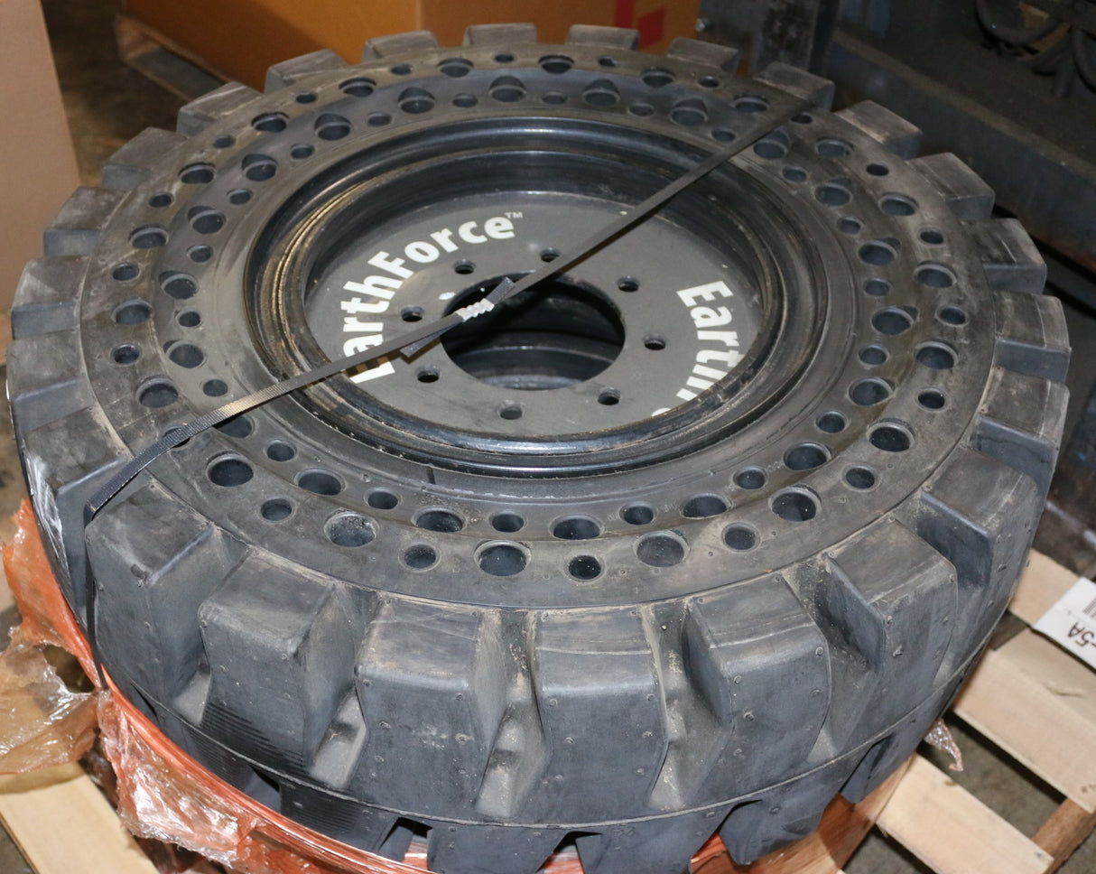 BOBCAT - 6988518 - TIRE - FLEX AT TREAD 12X16.5(33X12) EF