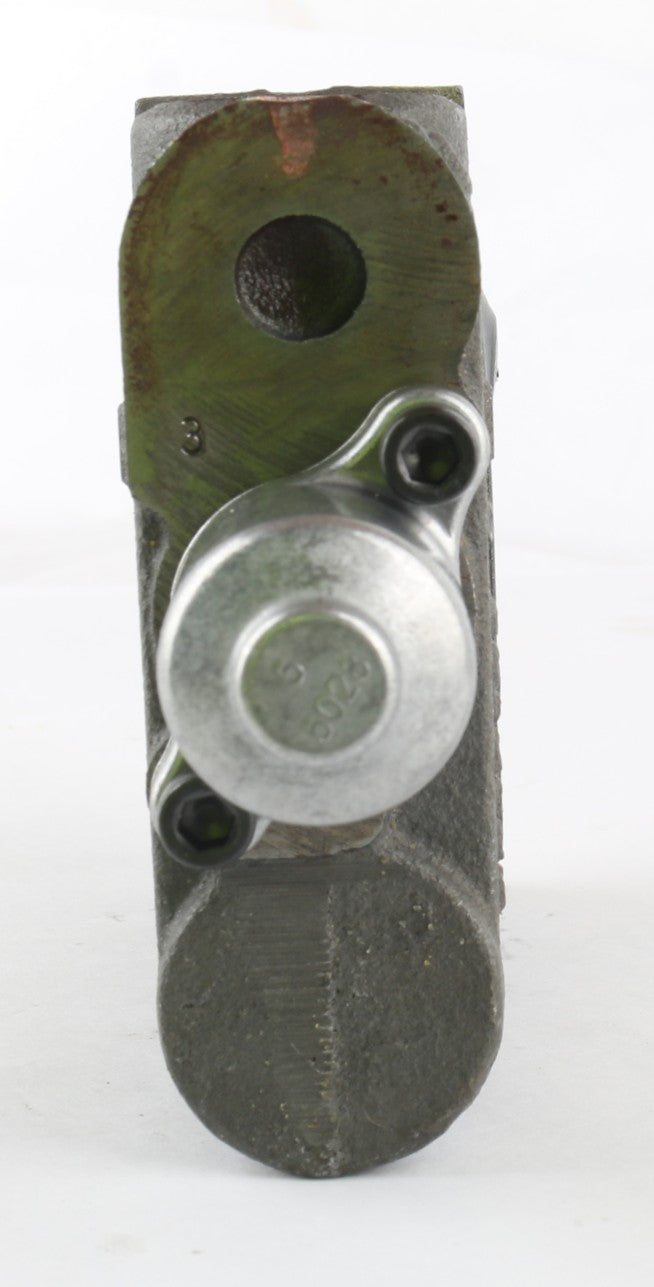 BOBCAT - 6677435 - VALVE - SECTION