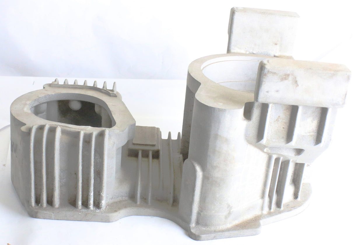 FABCO - C452-10-8 - MAGNESIUM CASTING-FRONT HOUSIN