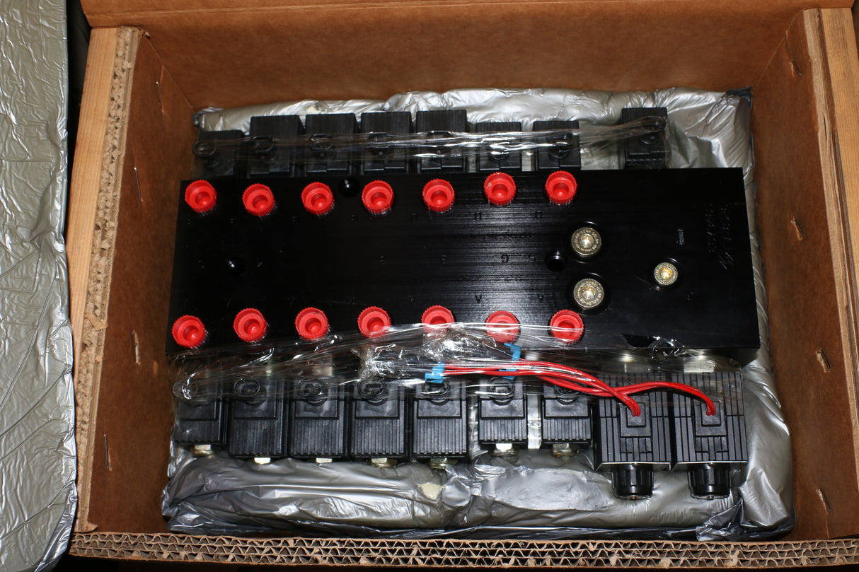 BOBCAT - 6679465 - VALVE ASSY 4-BLADE