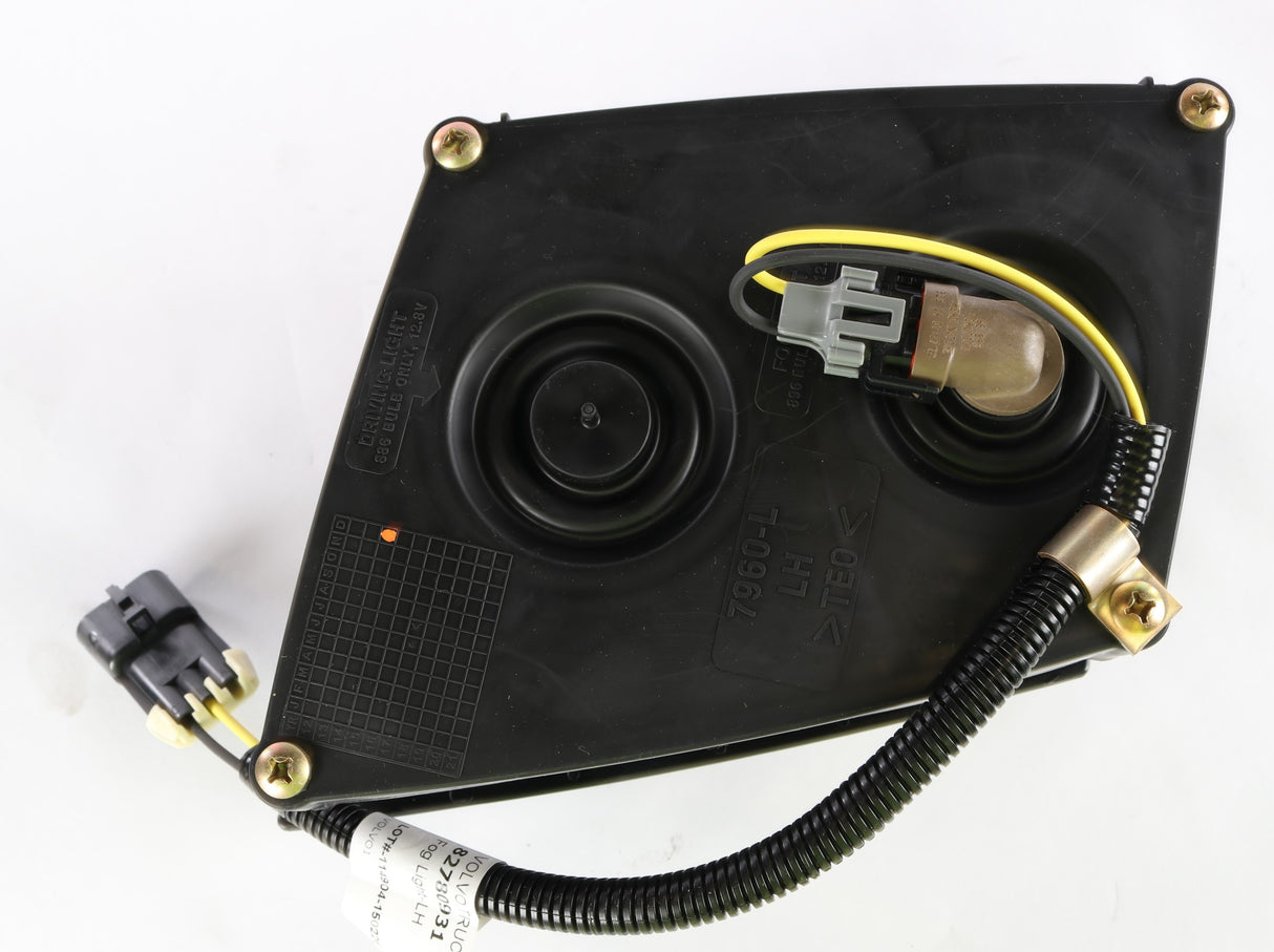 VOLVO - 82780931 - FOGLAMP