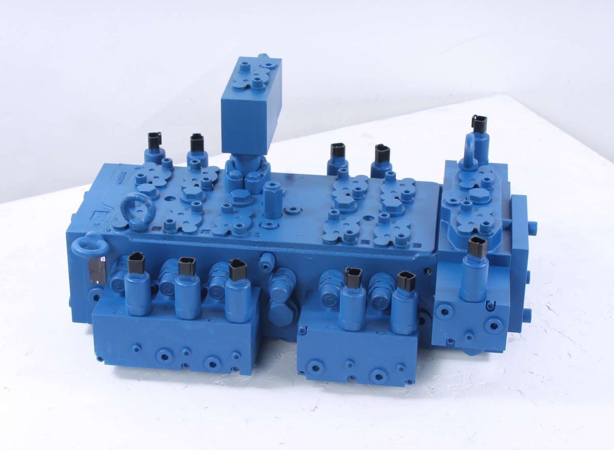 GRADALL - 4641427 - VALVE MAIN CONTROL