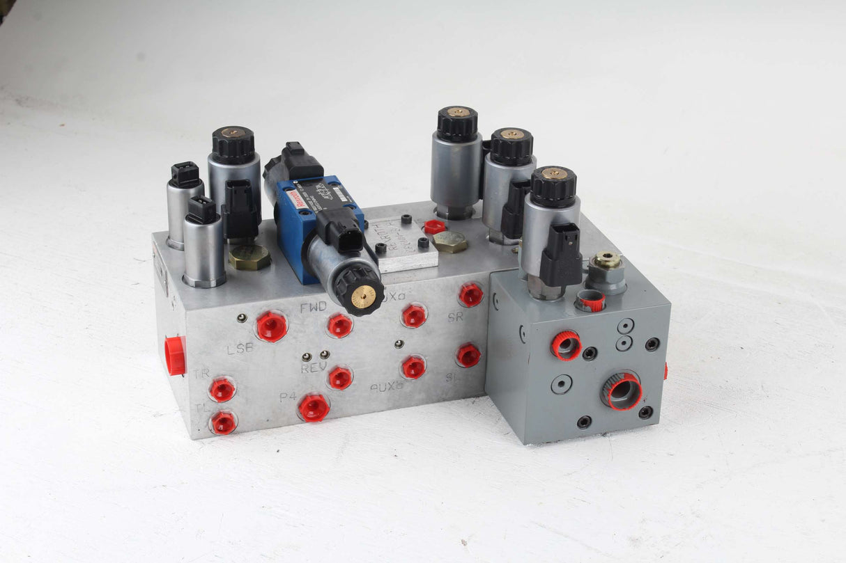 GRADALL - 80433142 - PILOT MANIFOLD (XL4300)
