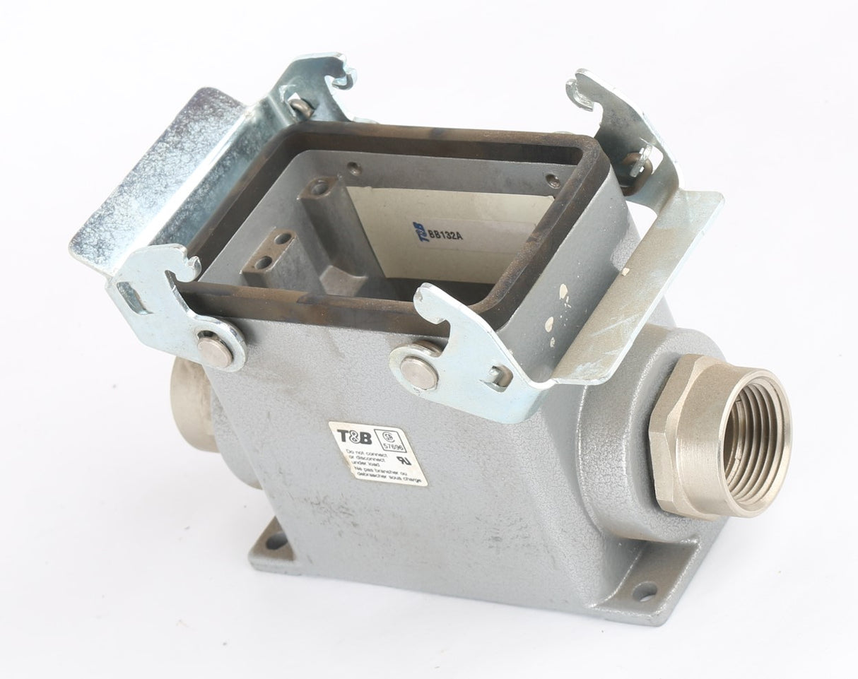 JLG - 4460284 - TERMINAL BOX-MT W/LOC LEVER