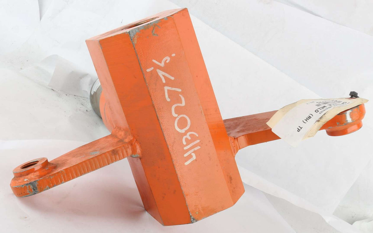 JLG - 4130277S - SPINDLE WELD (RH) TP-114
