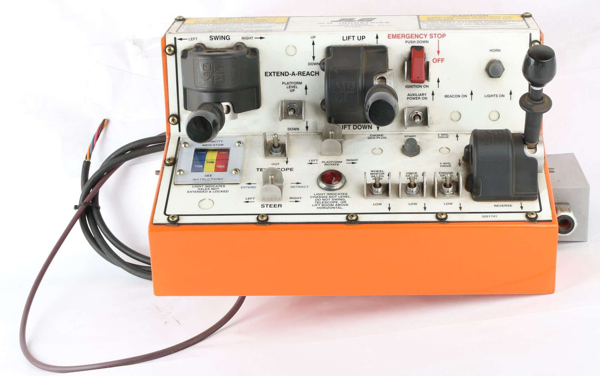JLG - 0237942 - ASSY CONSOLE BOX (CAP)
